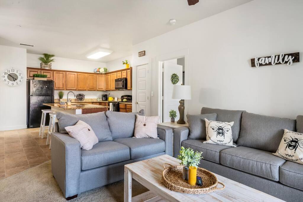 Bee Chic In Sojo W/Hot Tub+Gym+Local Ski Slopes 南约旦 外观 照片